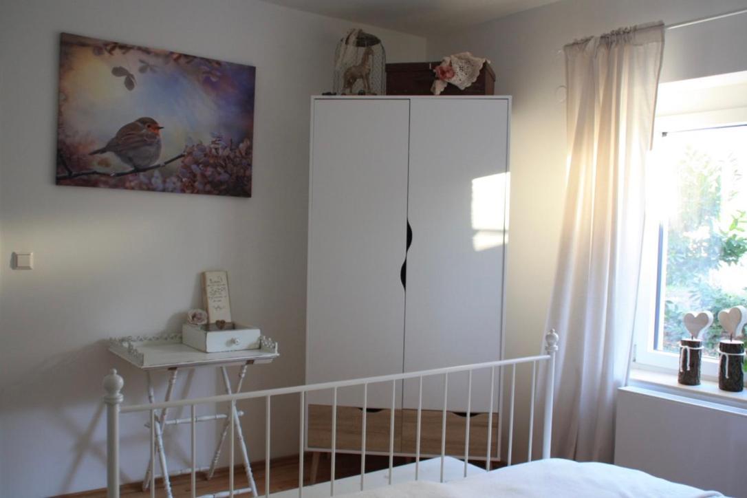 Gemuetliche Ferienwohnung In Edesheim An Der Weinstrasse מראה חיצוני תמונה