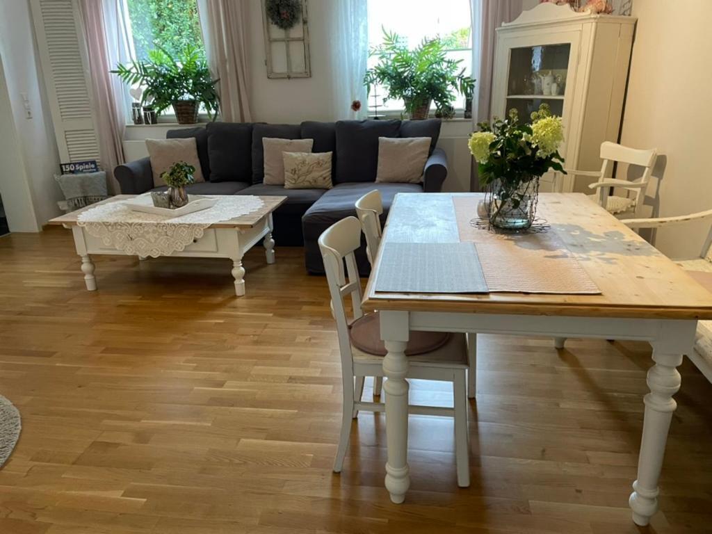 Gemuetliche Ferienwohnung In Edesheim An Der Weinstrasse מראה חיצוני תמונה